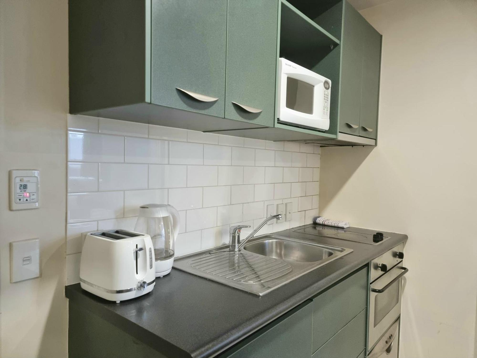 אוקלנד Urban Deco Apartment On Queen Street חדר תמונה