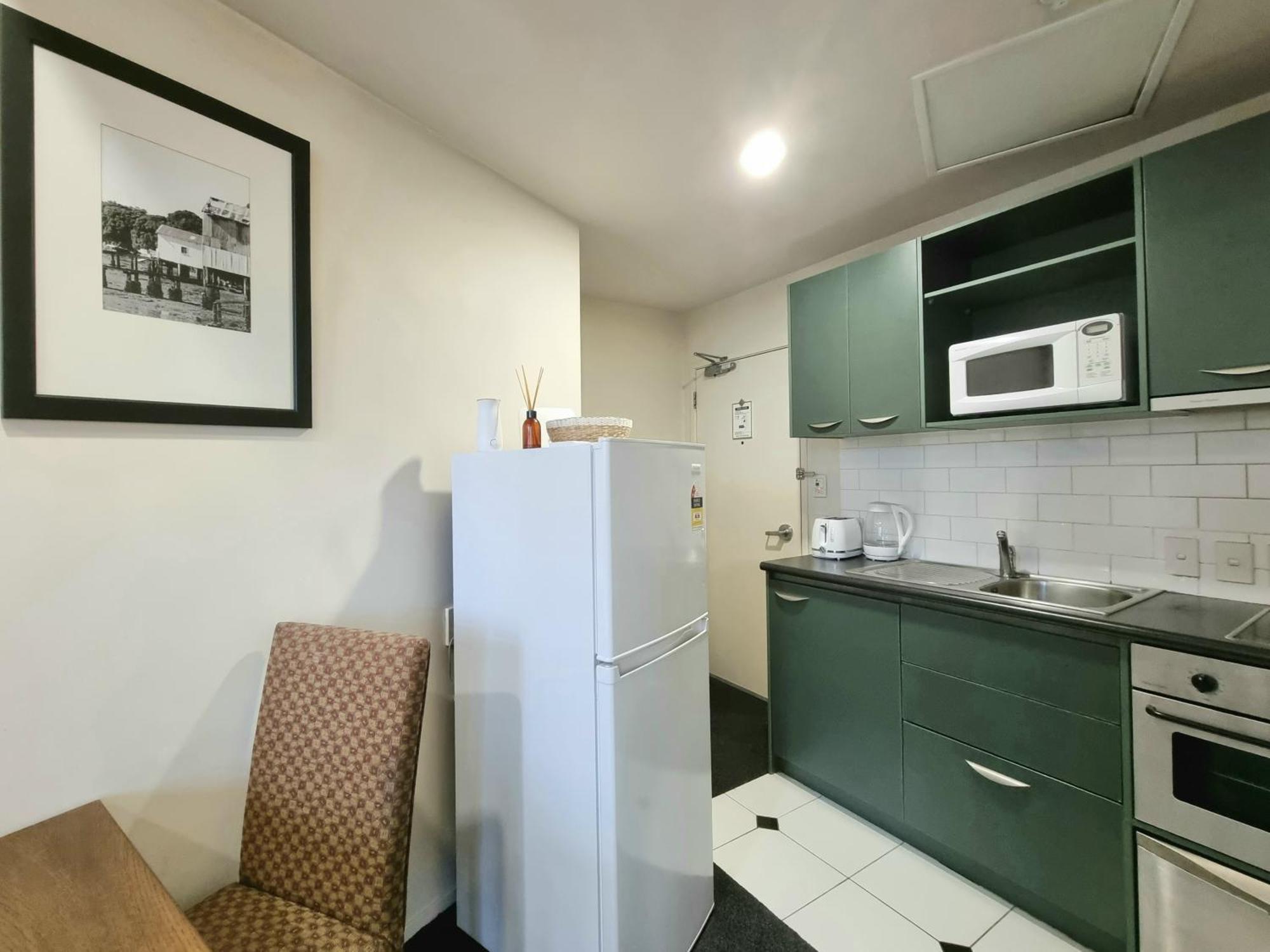 אוקלנד Urban Deco Apartment On Queen Street חדר תמונה