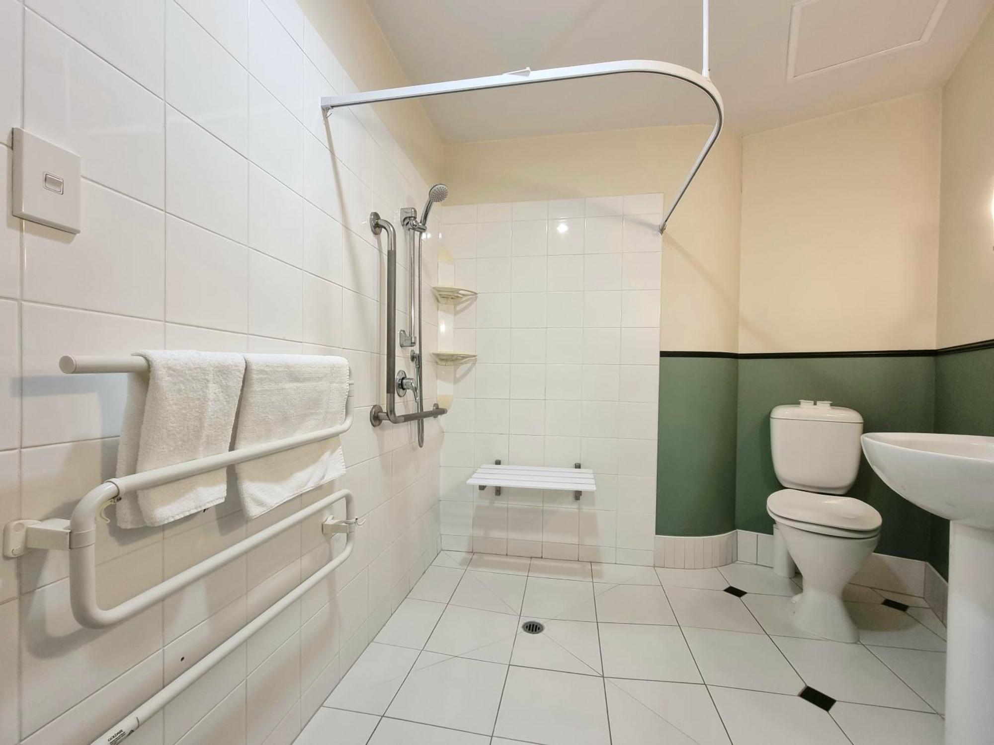 אוקלנד Urban Deco Apartment On Queen Street חדר תמונה