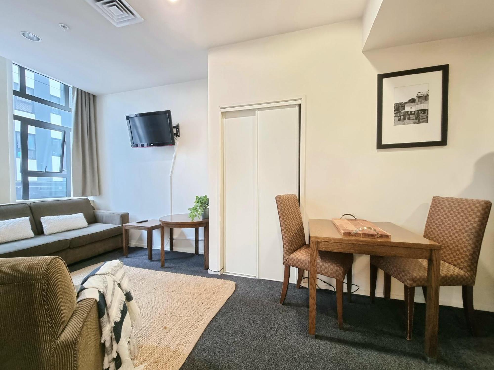 אוקלנד Urban Deco Apartment On Queen Street חדר תמונה