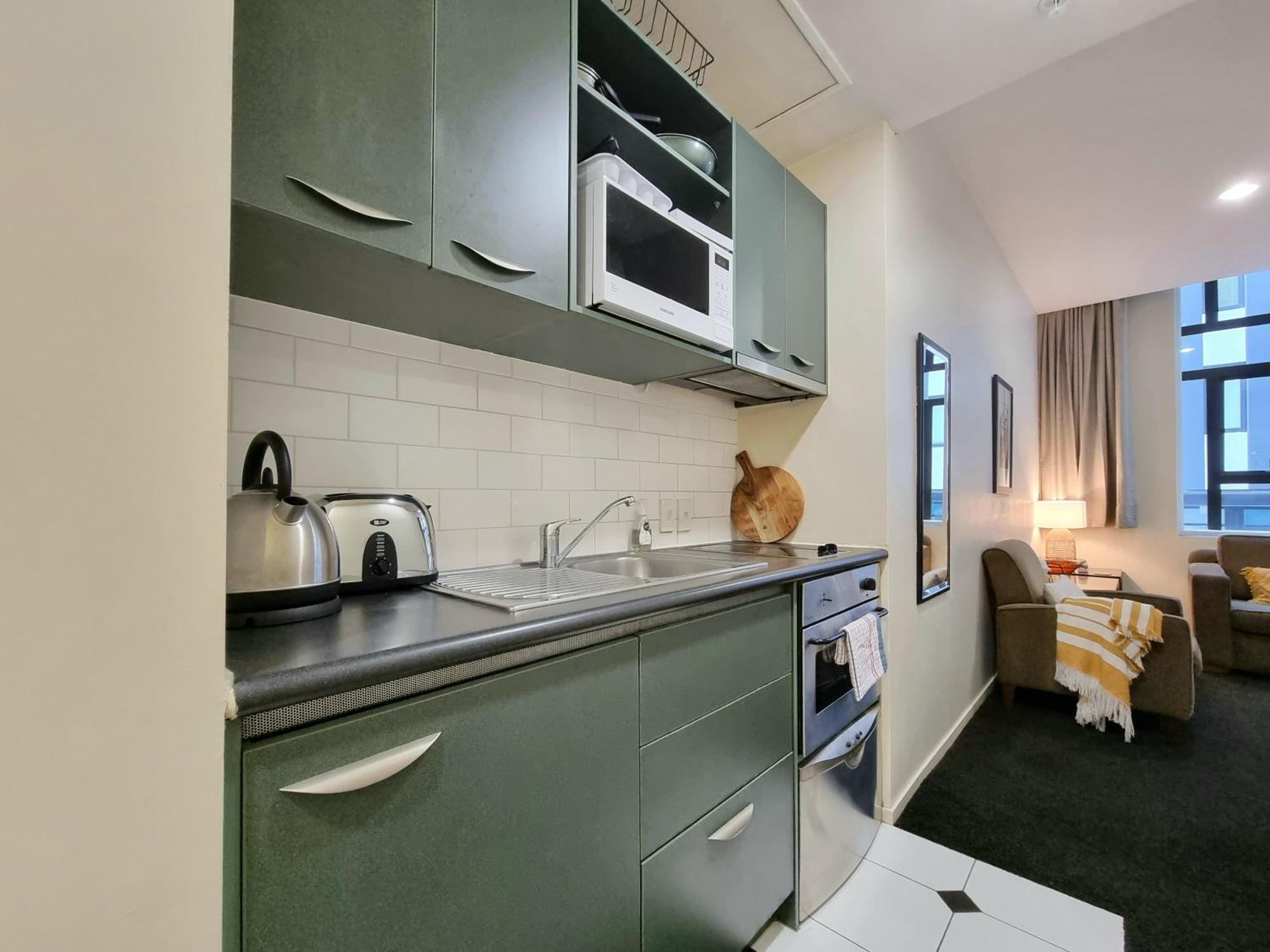 אוקלנד Urban Deco Apartment On Queen Street חדר תמונה