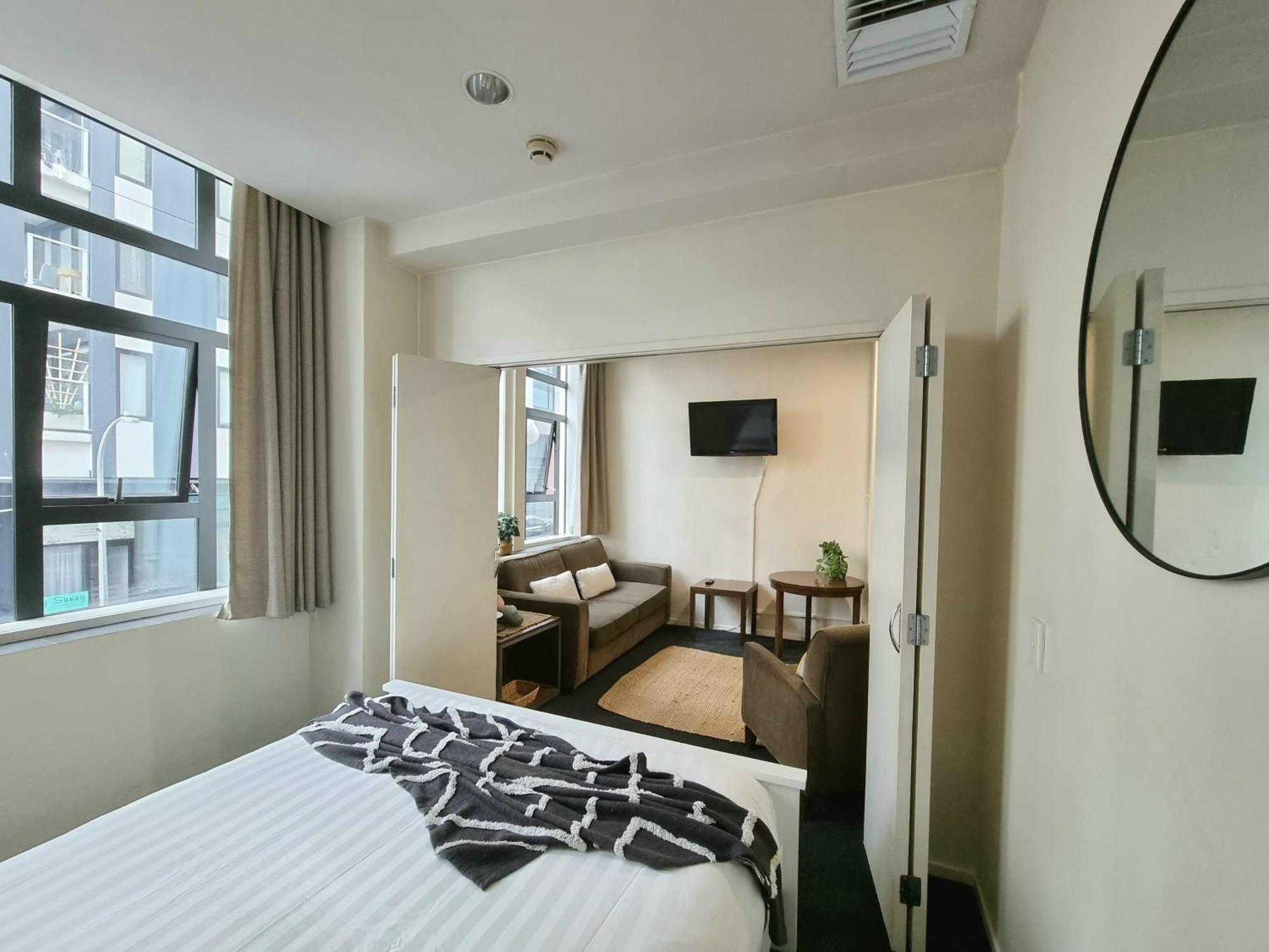 אוקלנד Urban Deco Apartment On Queen Street חדר תמונה