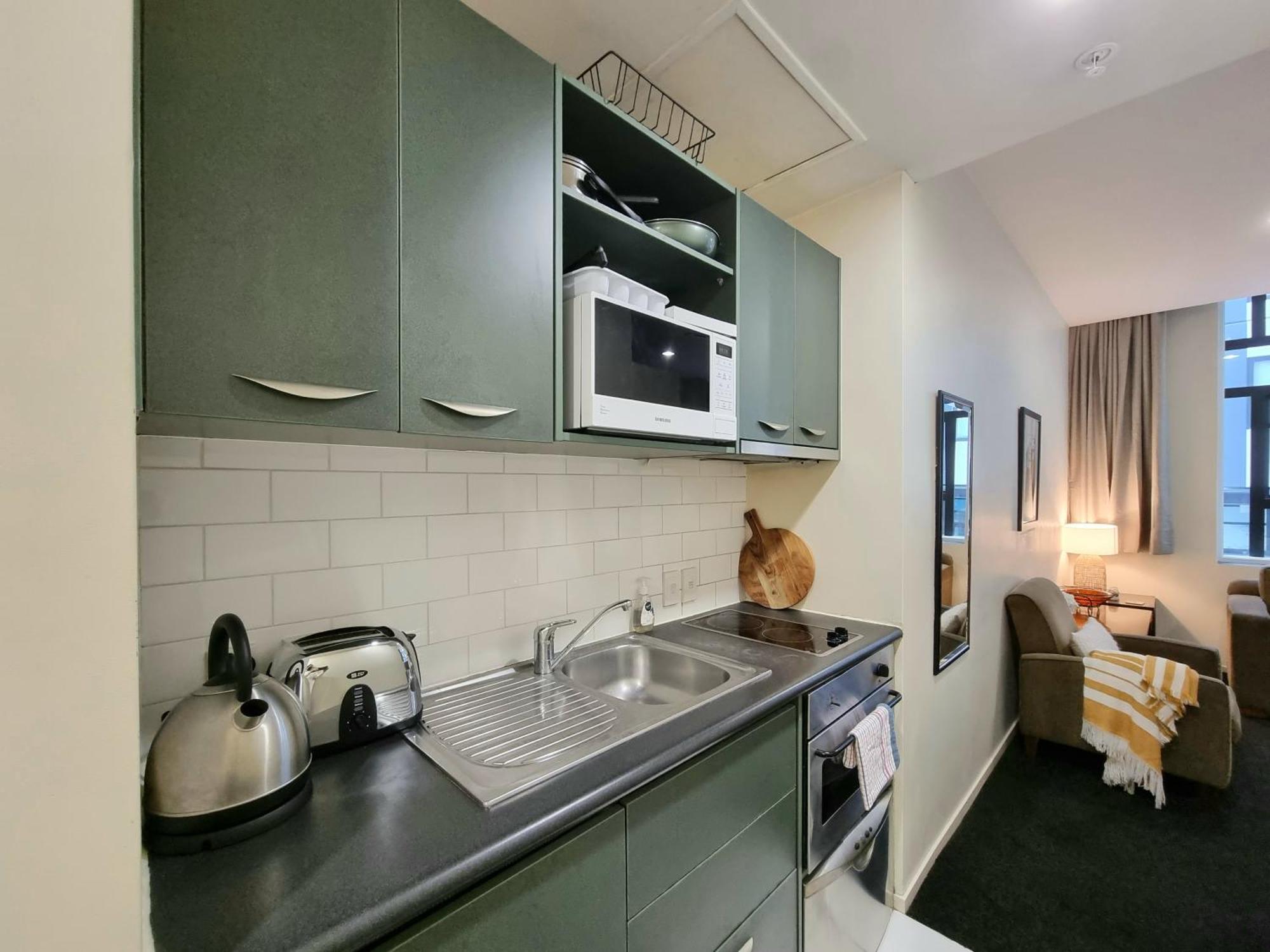 אוקלנד Urban Deco Apartment On Queen Street חדר תמונה